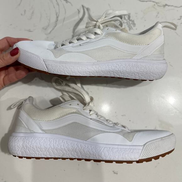 Unisex Vans Ultra Range Exo In White, Size US6.5W/ 5.0M, Like New - Picture 2 of 7